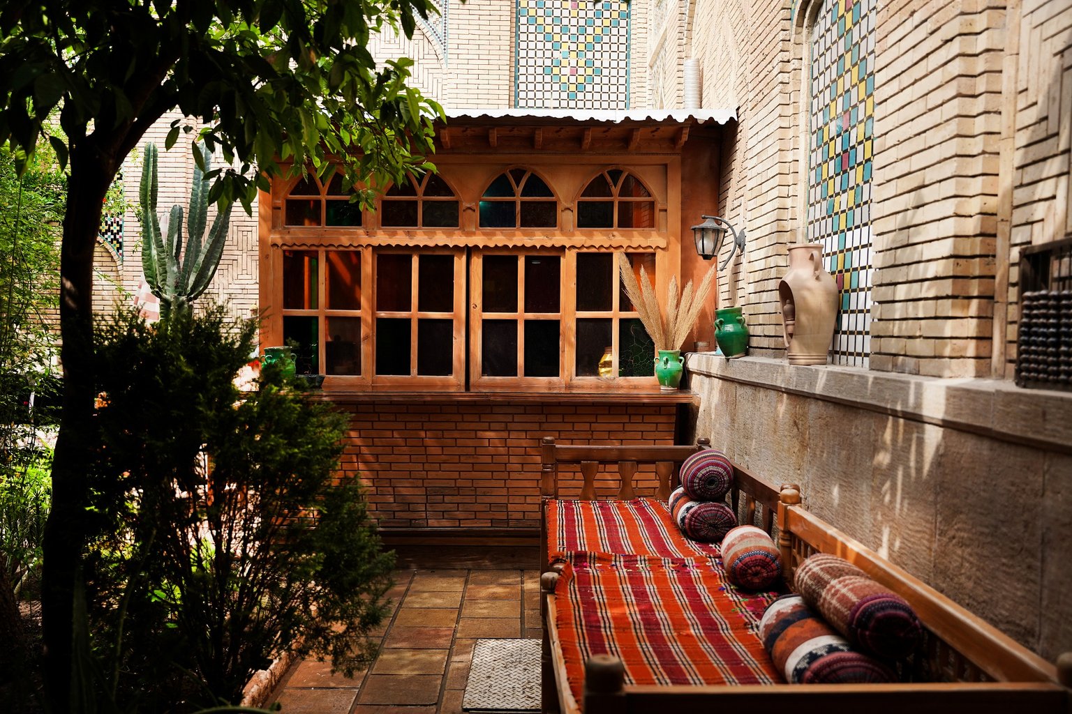 اقامتگاه سنتی طاها - واحد وصال 107