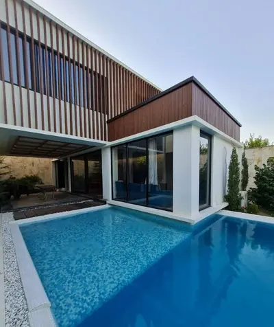 ویلا سه خوابه دوبلکس استخردار آبگرم ارغوان