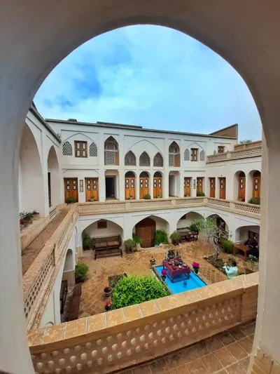 اقامتگاه سنتی احسان  واحد دوتخته خاتون نشین ۱۰۶