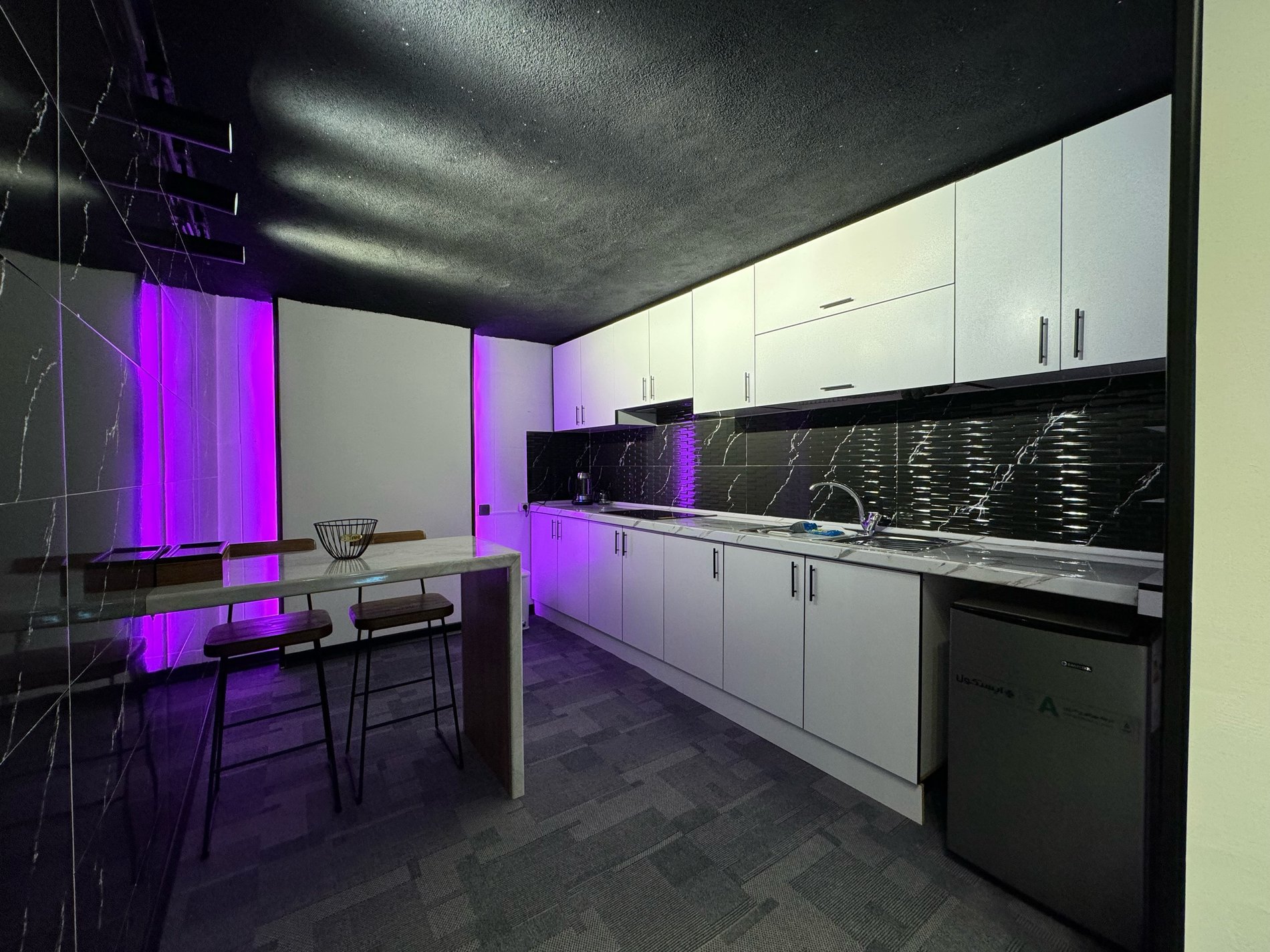 یک خوابه جکوزی دار اشرفی اصفهانی 1