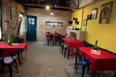 بومگردی خانه گردو - واحد ابروباد