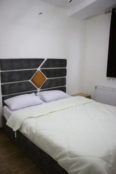 آپارتمان دوخوابه علی بابا واحد 2