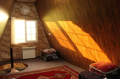 کلبه یک خوابه چوبی توسادار