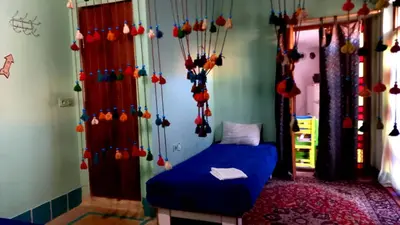 بومگردی هفت رنگ - واحد سه تخته