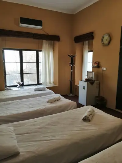 بومگردی خانه باغ ایرانی - واحد سهراب سپهری