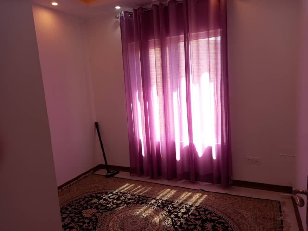 ویلا دوخوابه استخردار باغ گیلاس