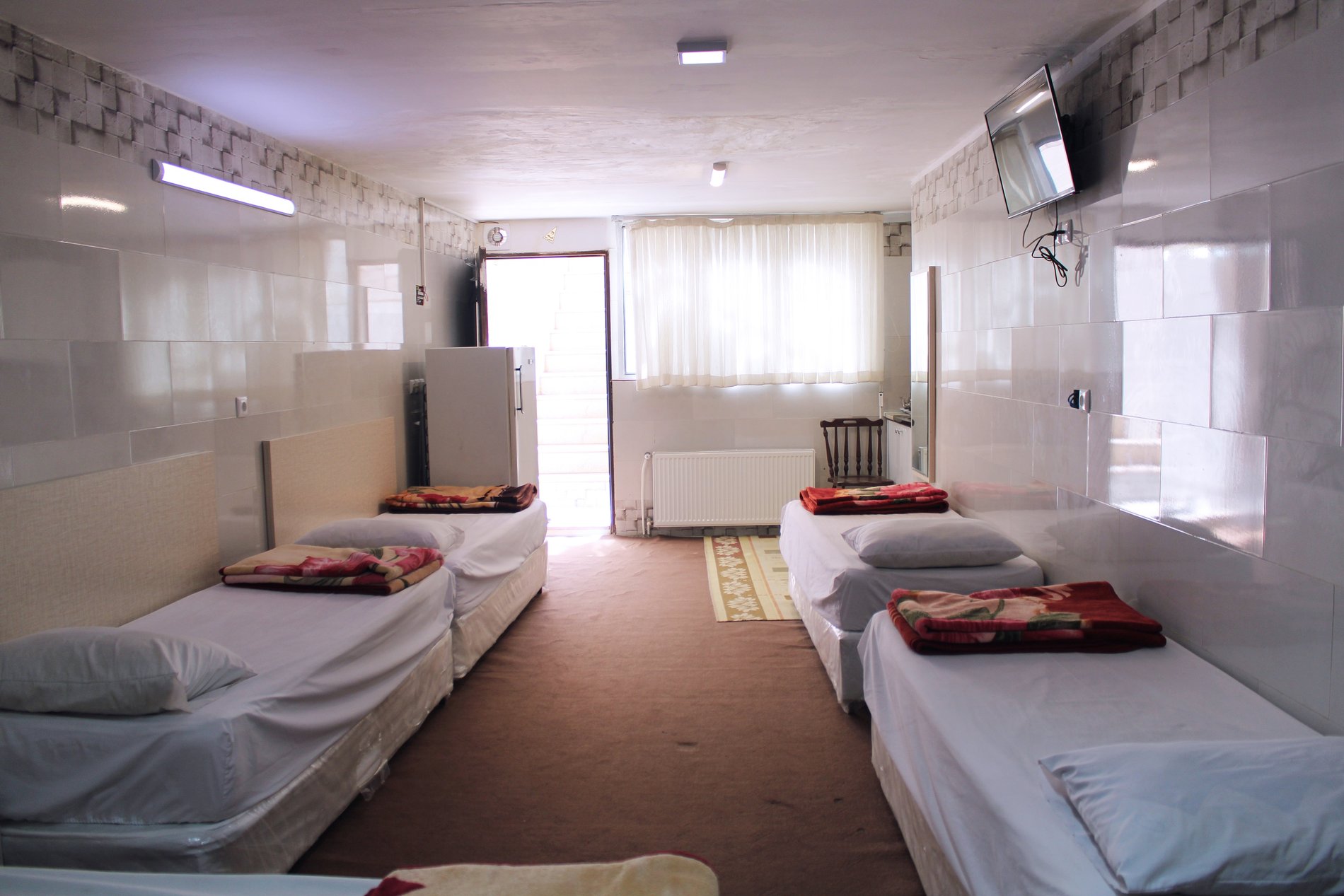 سوئیت فلت فخری - واحد شش تخته 101