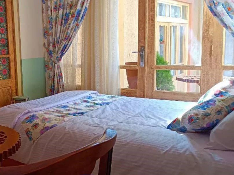 بیتوته - واحد رز 3