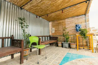 هاستل رگ‌ راگ - واحد خوابگاه آقایان