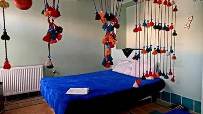 بومگردی هفت رنگ - واحد سه تخته