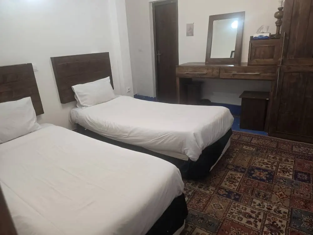 اقامتگاه سنتی ترنج سبز - واحد توئین 101