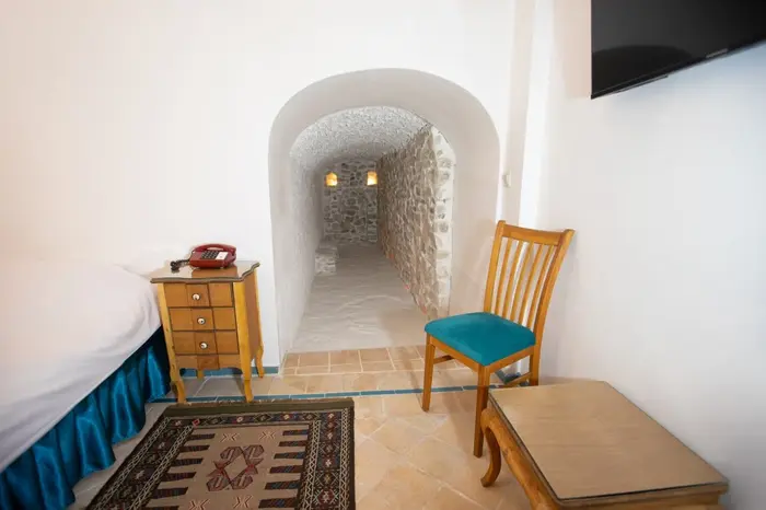 اقامتگاه سنتی سرای بابا افضل - واحد نمک