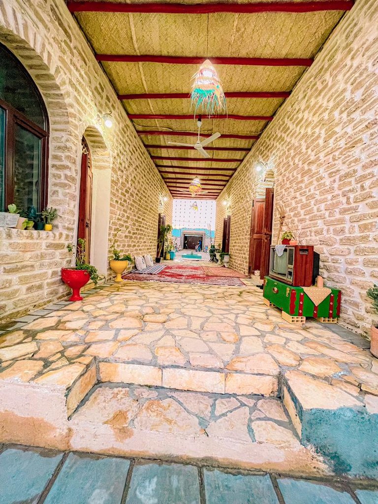 بوم گردی نگارستان - واحد ۱