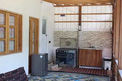 بومگردی شاه ماهی - واحد استخر 3