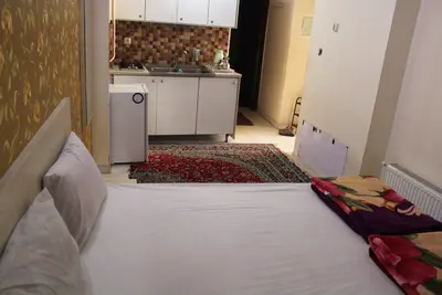 سوئیت فلت فخری - واحد چهارتخته 103