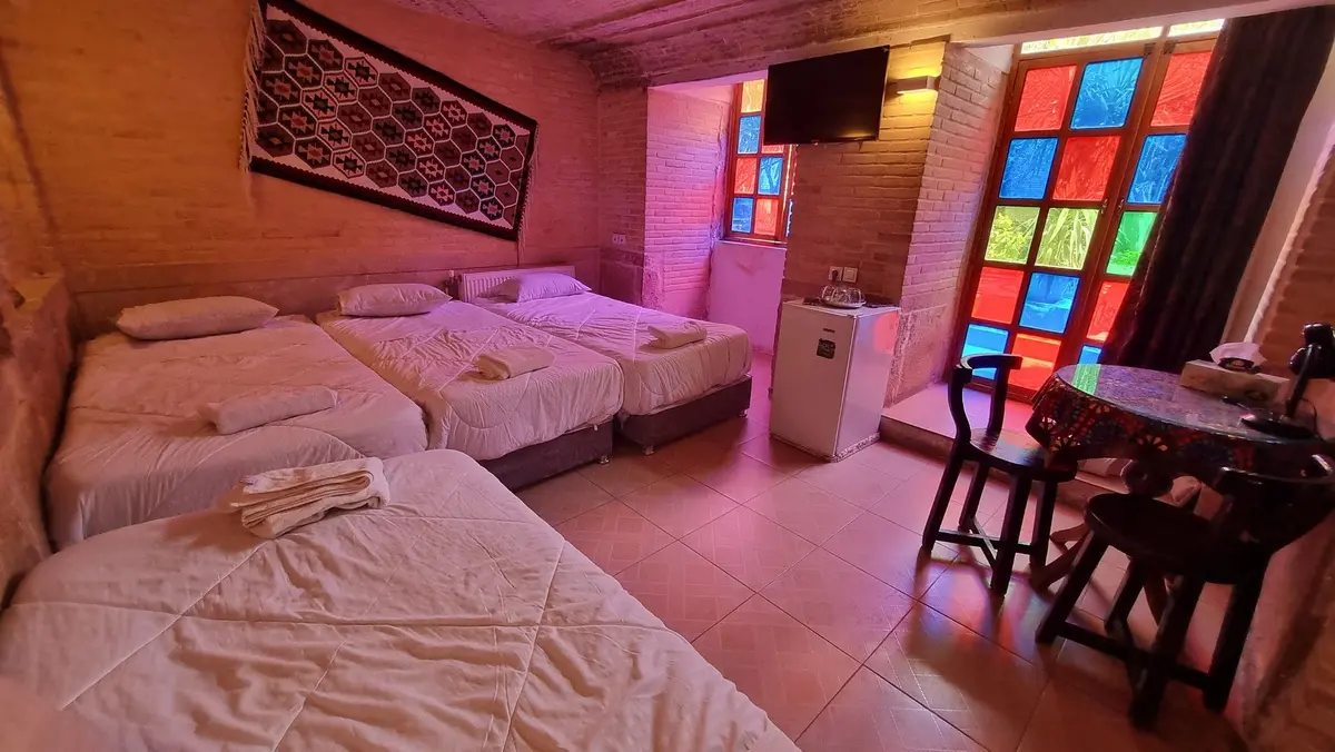 اقامتگاه سنتی طاها - واحد شوریده 103