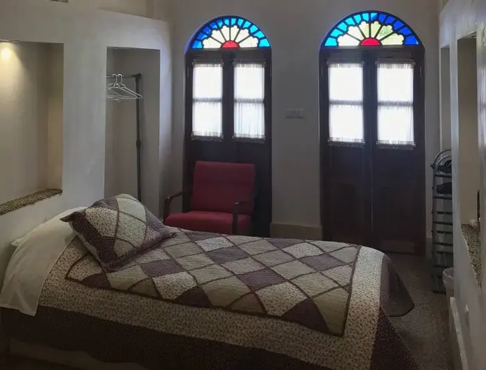 اقامتگاه سنتی سرای امیر - واحد پنج دری