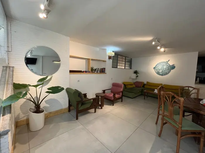 هاستل رگ‌ راگ واحد - دوتخته (اقتصادی طبقه دوم)