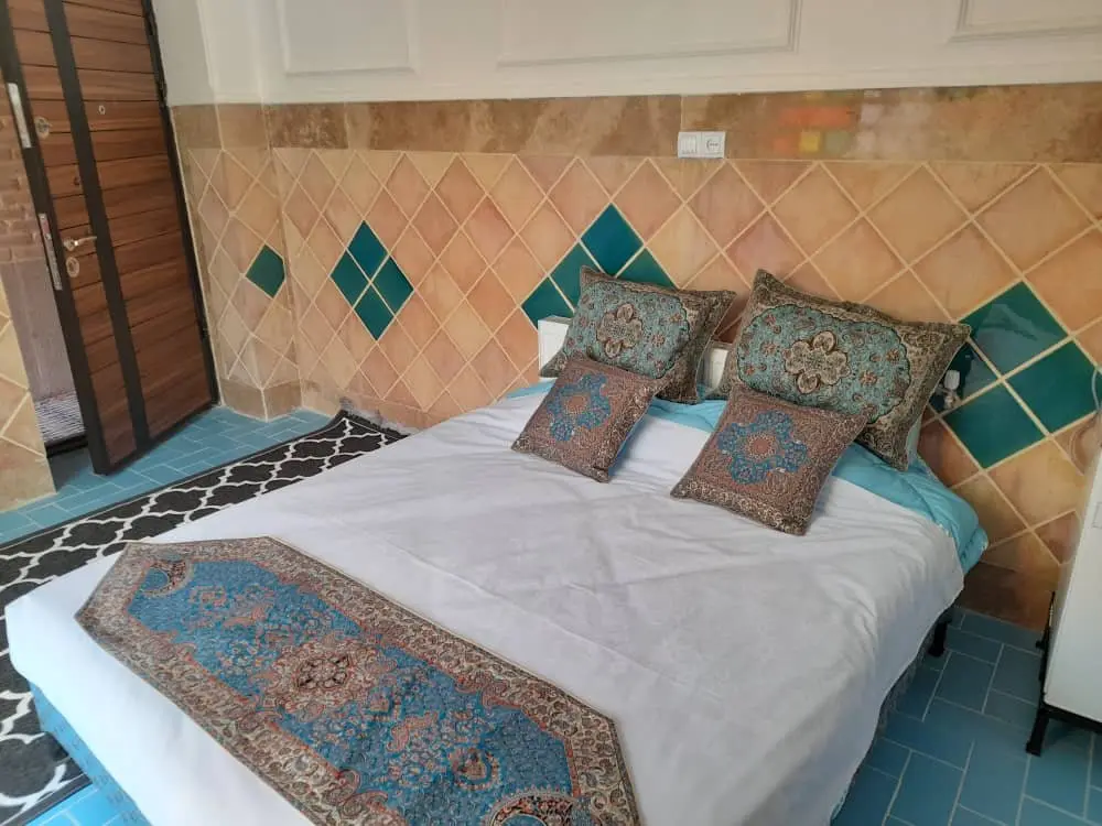 بوم گردی عطاالدوله شیراز - واحد دوتخته 2