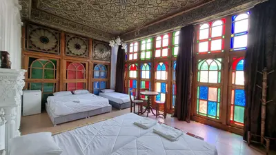 اقامتگاه سنتی طاها - واحد حافظ 101