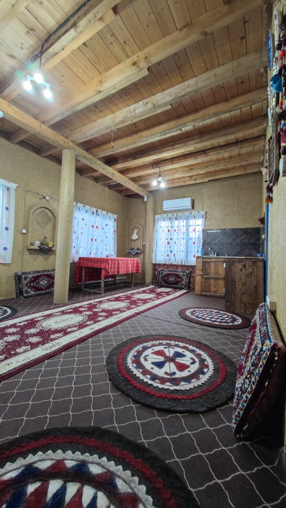 سه خوابه استخر آبگرم امیدوار