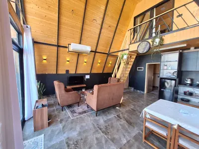 کلبه دوخوابه کارن نقلی