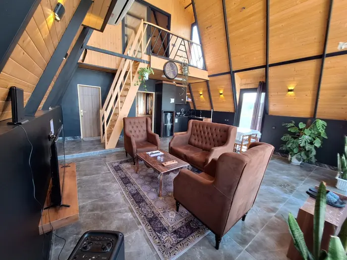 کلبه دوخوابه کارن نقلی - پذیرایی