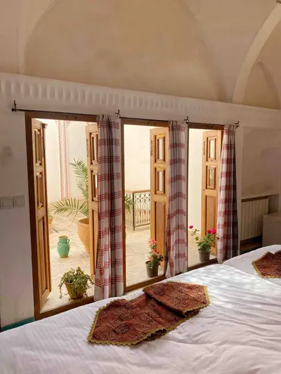 اقامتگاه سنتی سرای نفیس 2 - واحد دوتخته زمرد