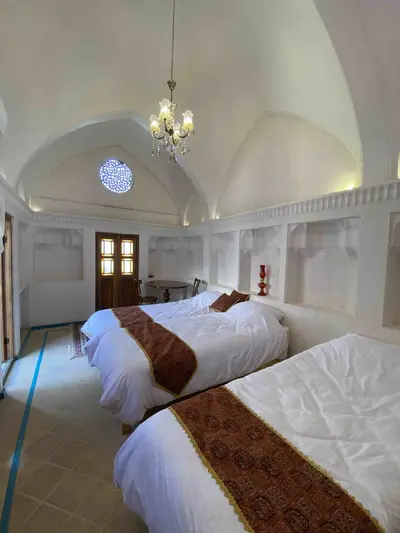 اقامتگاه سنتی سرای نفیس 2 - واحد سه تخته یاقوت