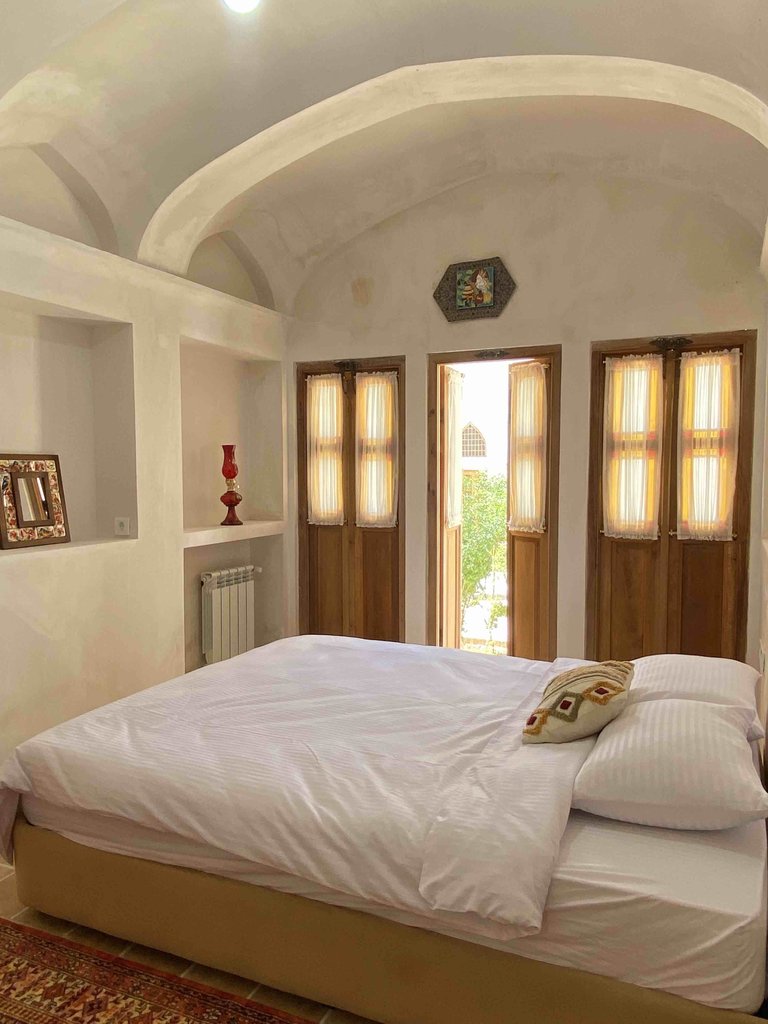 مجتمع اقامتگاهی سرای نفیس 1 - اتاق نقره - انتخاب عنوان تصویر