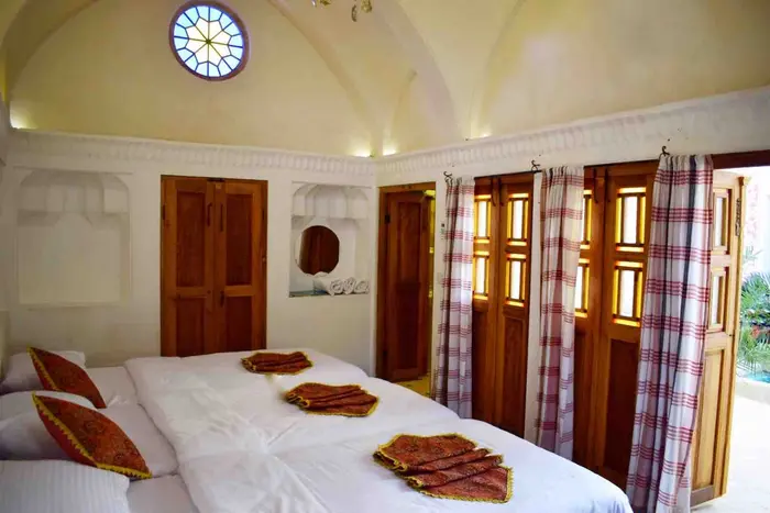 اقامتگاه سنتی سرای نفیس 2 - واحد لاجورد - ثبت اتاق