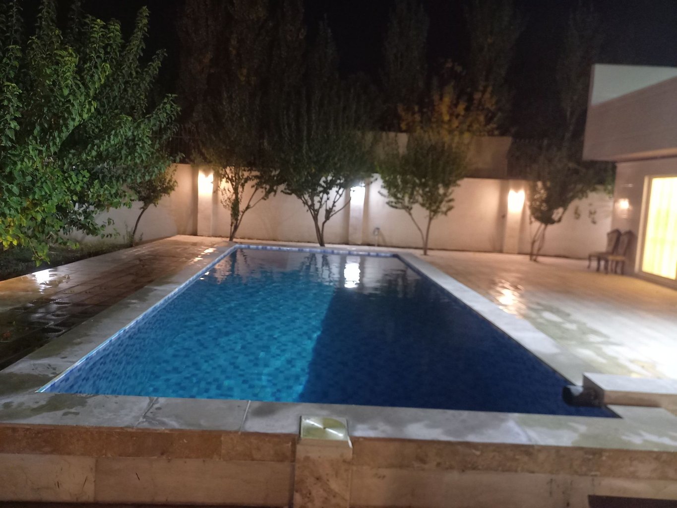 سه خوابه استخردار باغ بنیتا