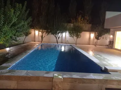 ویلا سه خوابه استخردار باغ بنیتا