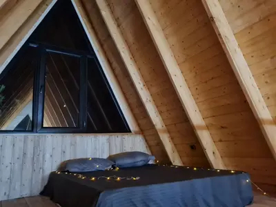 کلبه دوخوابه سوئیسی آریا