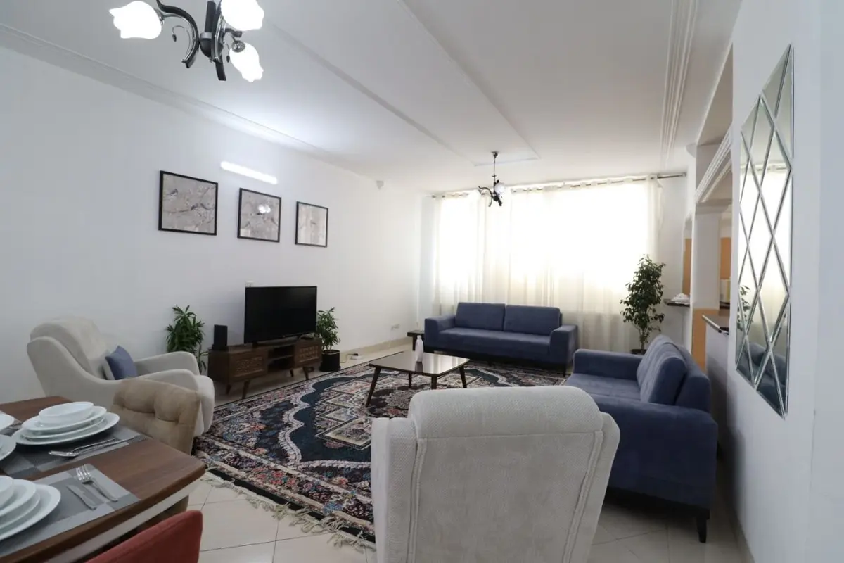 آپارتمان دوخوابه شهید رجایی واحد 10