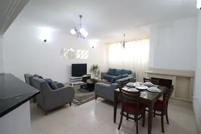 آپارتمان دوخوابه شهید رجایی واحد 11