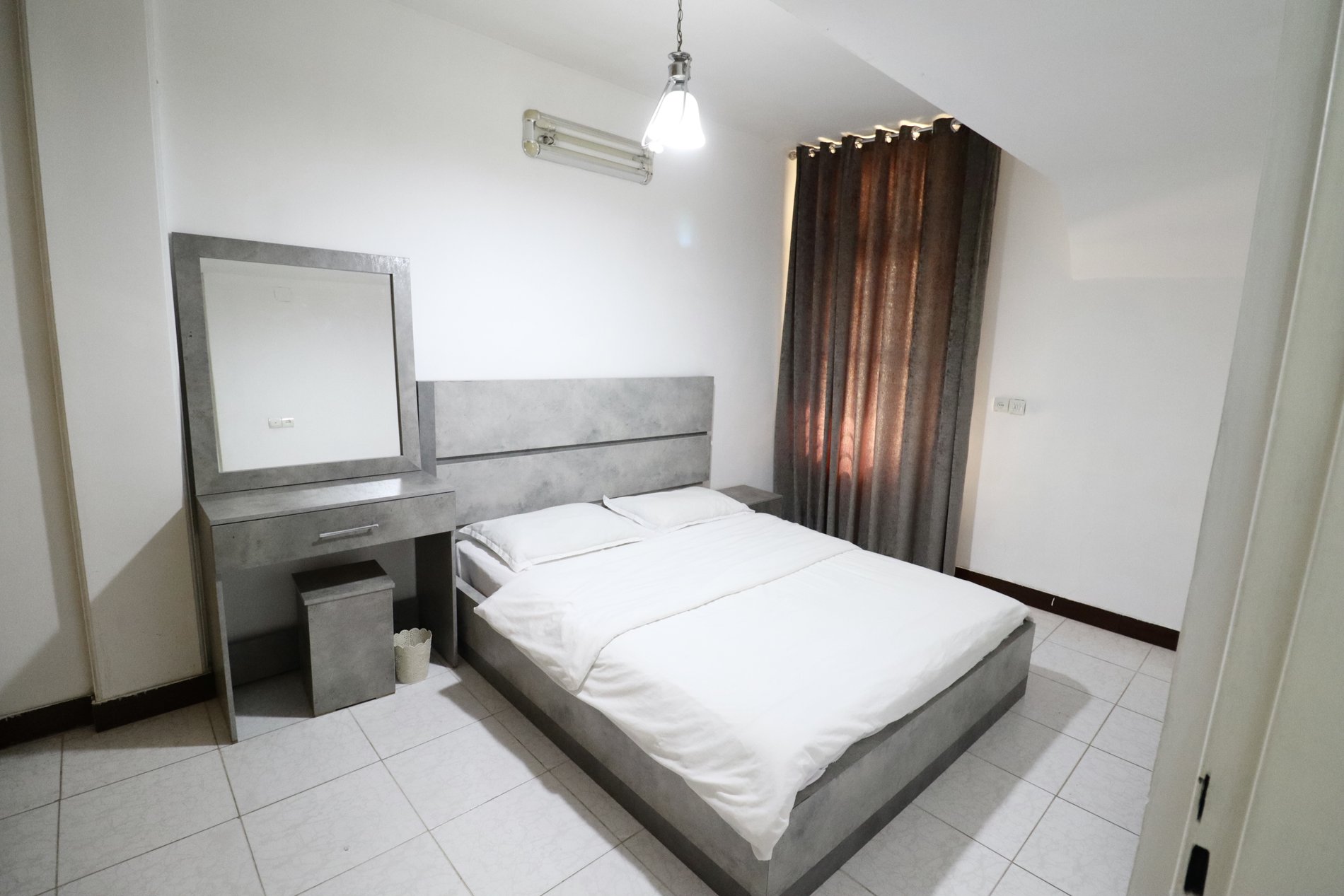 آپارتمان دوخوابه میرزای شیرازی واحد 3