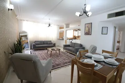 آپارتمان دوخوابه شهید رجایی واحد 7