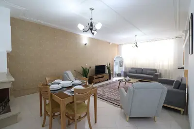 آپارتمان دوخوابه شهید رجایی واحد 7