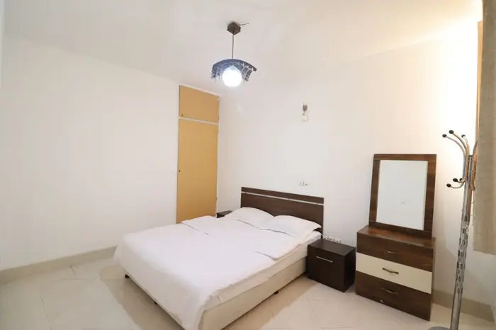 آپارتمان دوخوابه شهید رجایی واحد 12