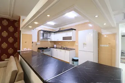 آپارتمان دوخوابه شهید رجایی واحد 9