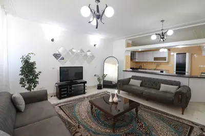 آپارتمان دوخوابه شهید رجایی واحد 12