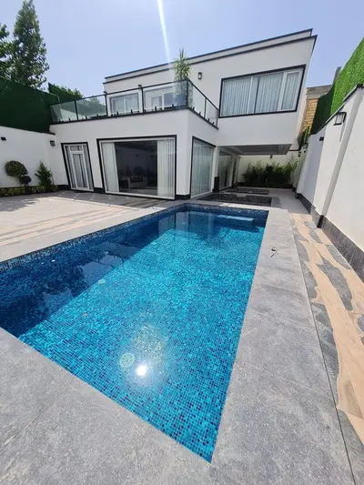 ویلا چهارخوابه استخردار آبگرم گلها