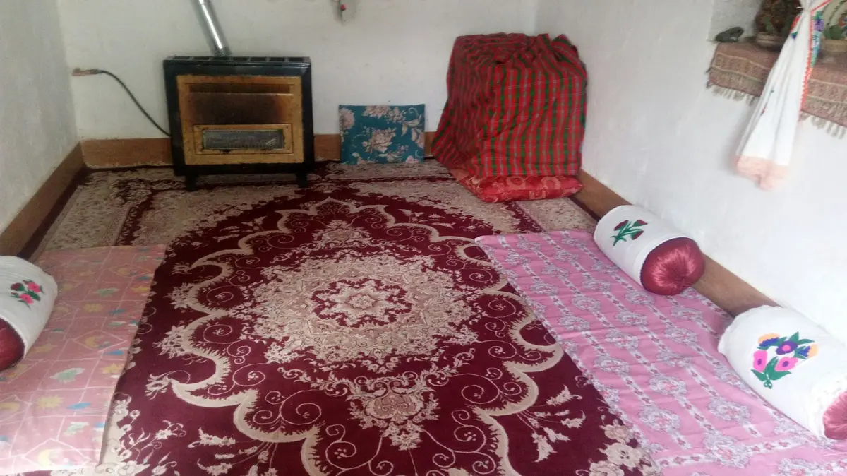 اقامتگاه سنتی بابا خداداد - واحد 1 - اتاق 1