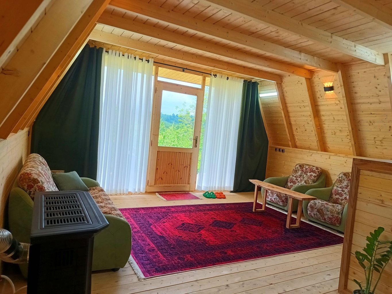 یک خوابه دوبلکس سوئیسی تینار