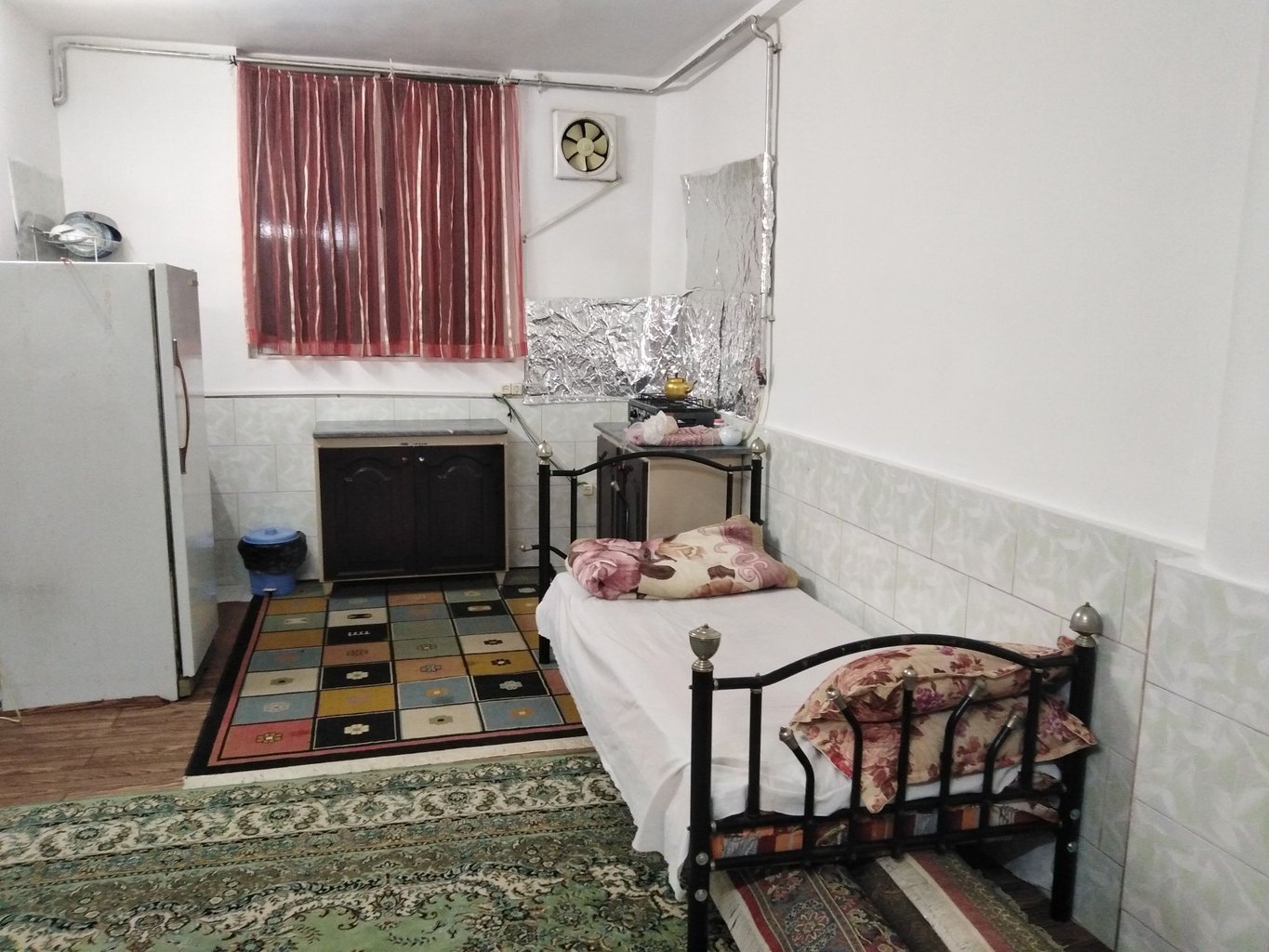 یک خوابه جنگلی میرزاپور - آشپزخانه