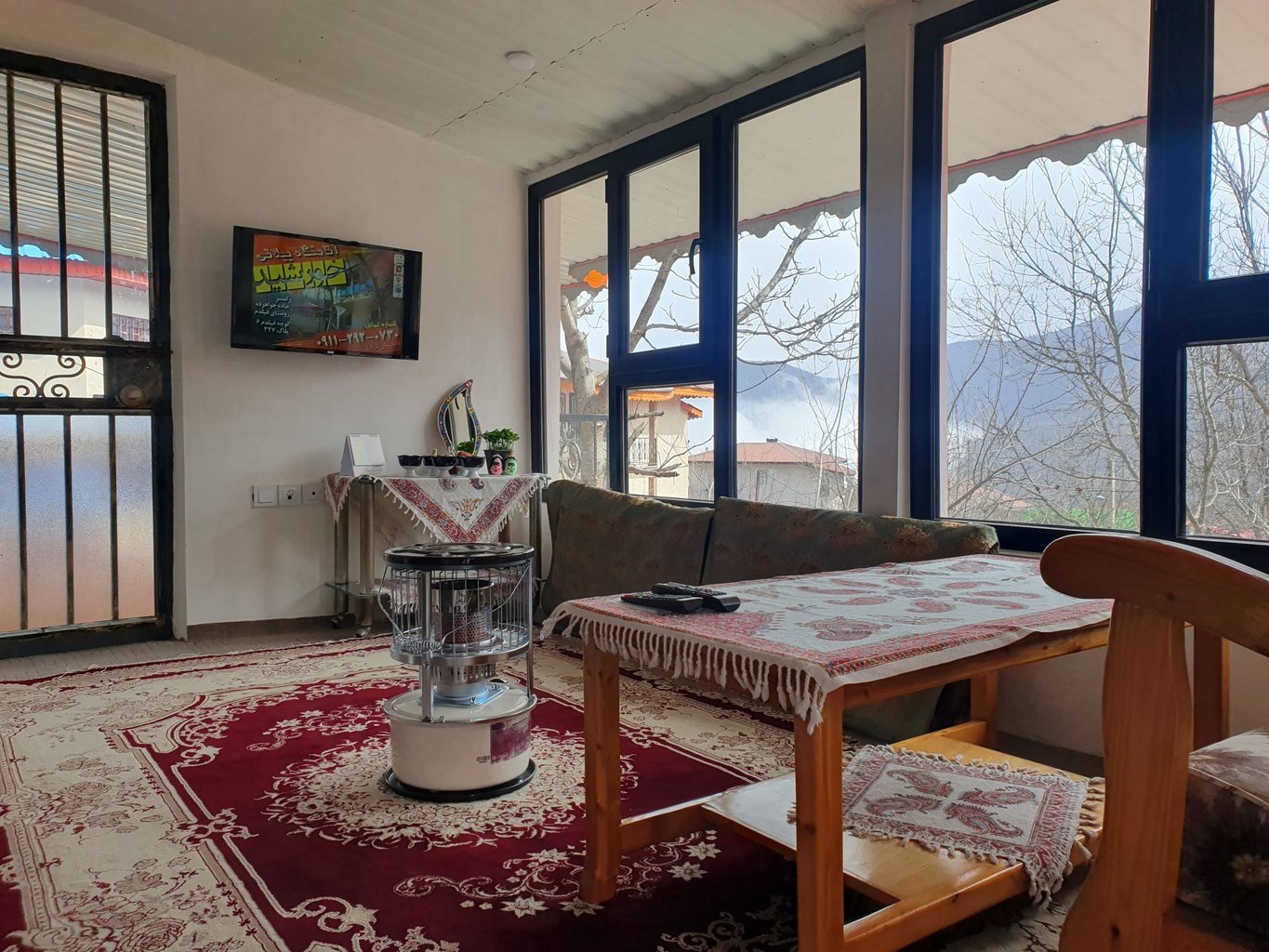 ویلا دوخوابه ییلاقی خورشید - پذیرایی