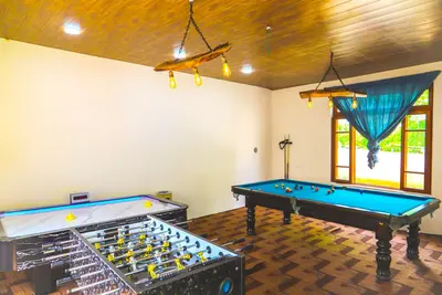 کلبه فلت سوئیسی آبشار 2