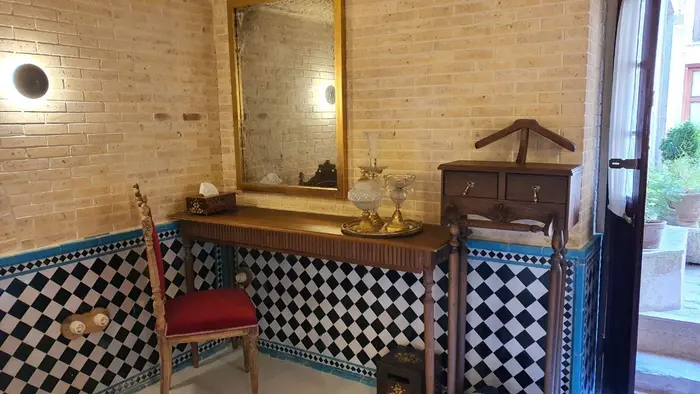 اقامتگاه سنتی والاد - واحد آق دویی