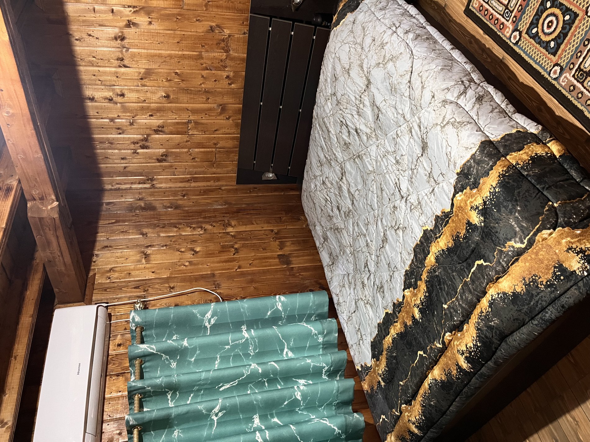 کلبه دوخوابه جنگلی جکوزی دار آشیانه گندم